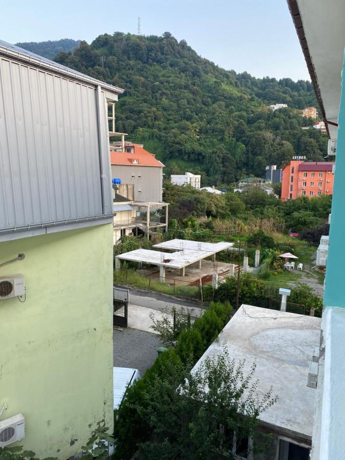 Hotel Beliy Dom Kvariati Exterior foto